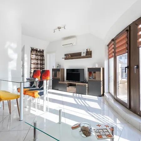 Seastоry By Rv Apartmán *